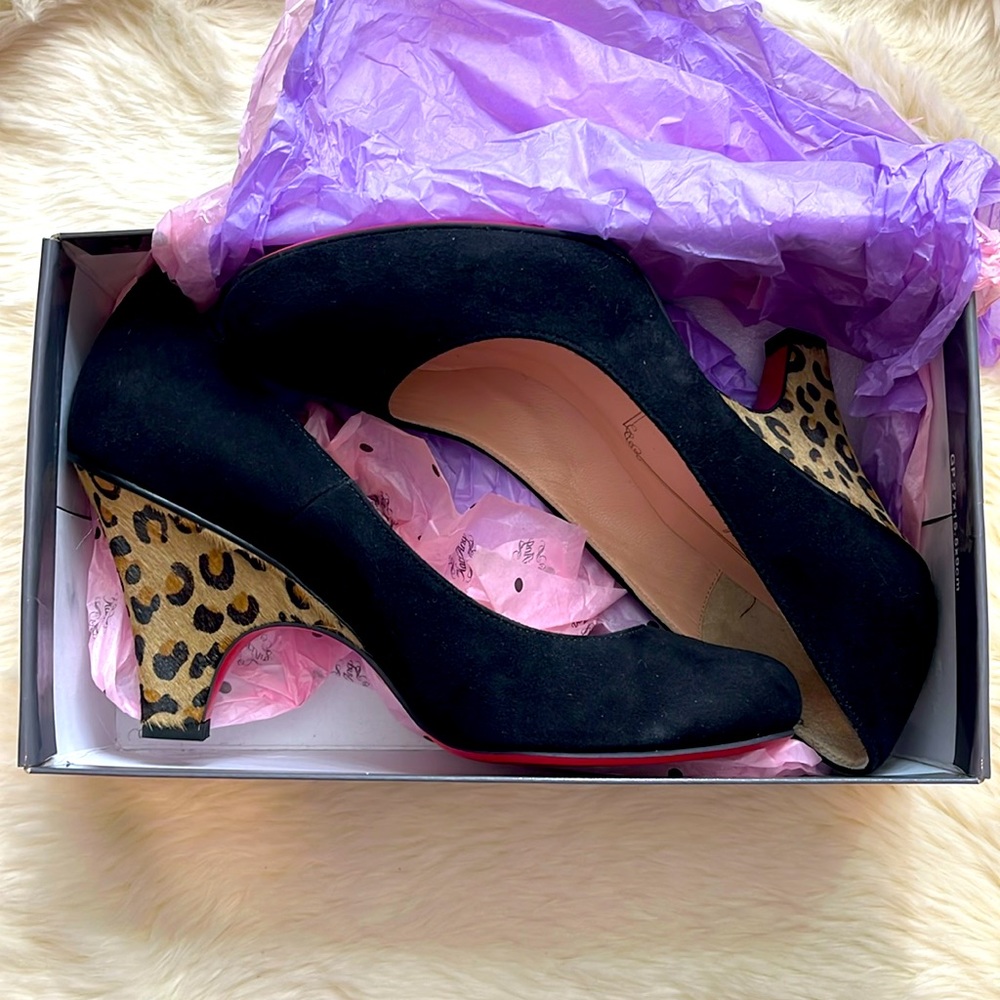 Retail $350 Authentic KariAng heels similar to Christian Louboutin Red Bottoms